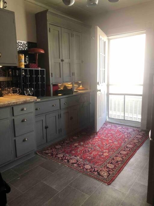 Redefined Alchemy - Bright, Eclectic, Pretty Apt 3E Little Falls 외부 사진