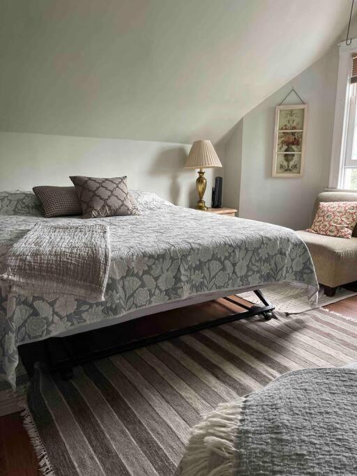 Redefined Alchemy - Bright, Eclectic, Pretty Apt 3E Little Falls 외부 사진